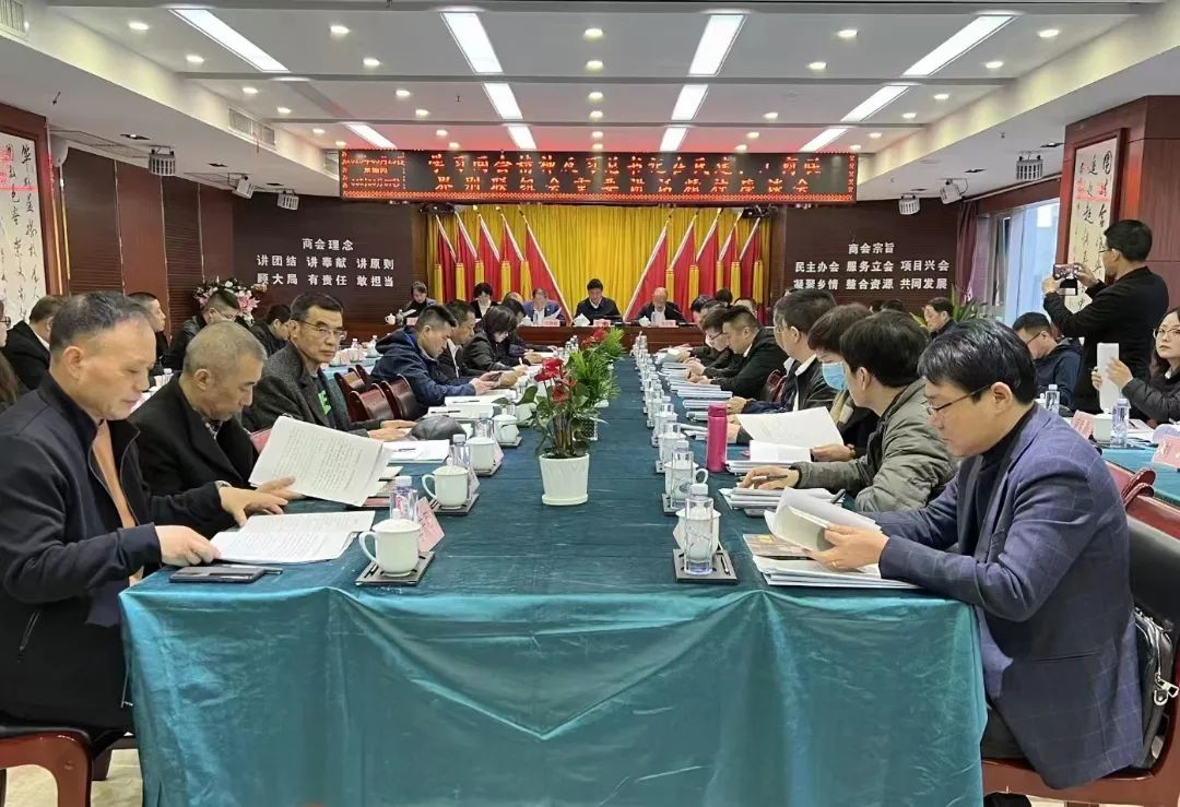 省总商会党委召开学习贯彻习近平总书记重要讲话和全国两会精神座谈会
