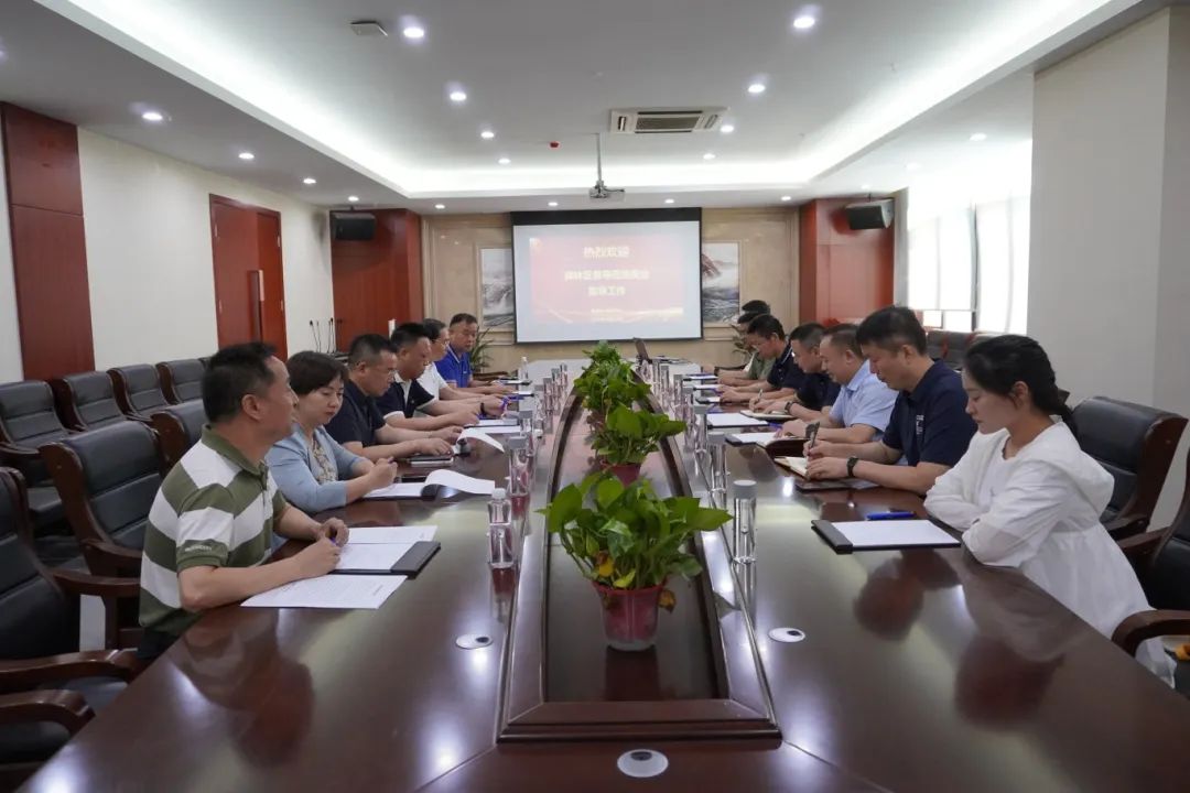 西安市碑林区政府副区长董晓楠一行莅临商会调研指导工作